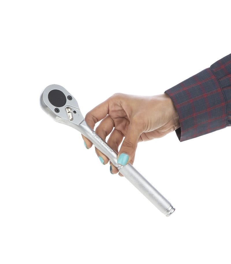 جعبه بکس 24پارچه سفید 6پر درایو1/2 جنیوس GENIUS مدل GS-424M4