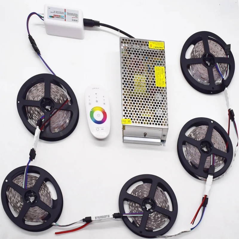 مجموعه 5 عددی تقویت کننده LED RGB نواری 12 ولت 12 آمپر با جک آداپتور مادگی مجموعه 5 عددی تقویت کننده LED RGB نواری 12 ولت 12 آمپر با جک آداپتور مادگی
