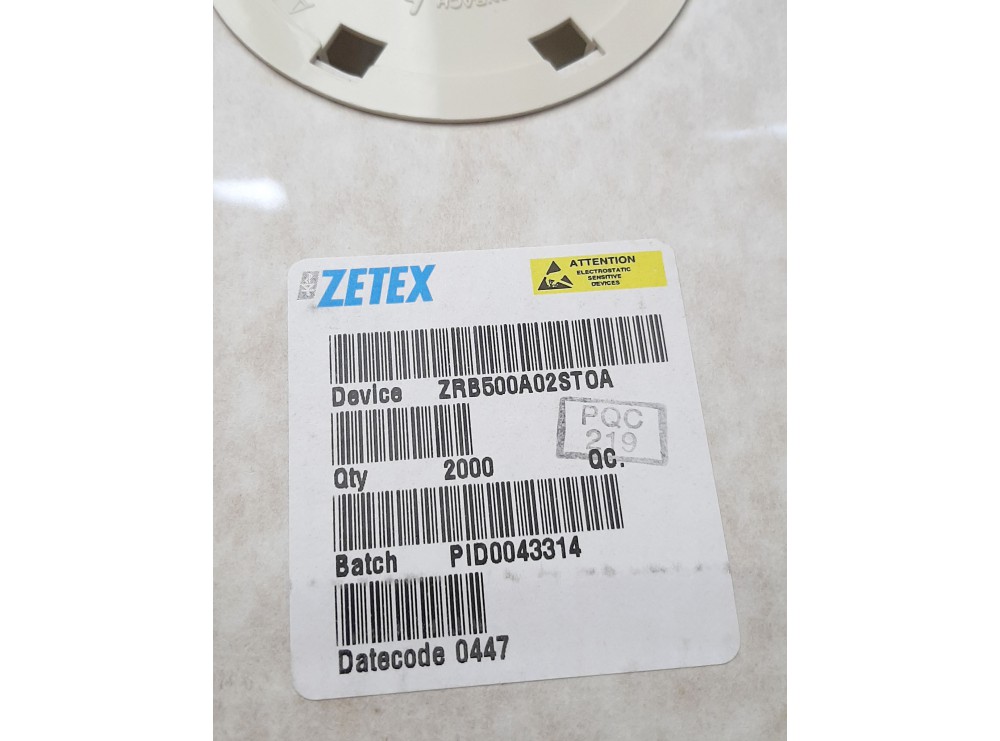 مجموعه 13 عددی تراشه ولتاژ رفرنس ZRB500