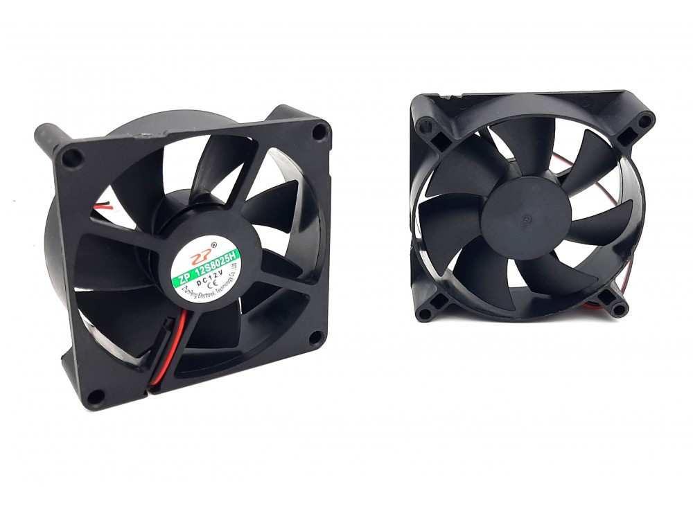 مجموعه 4 عددی فن 12V ساده 8025 سایز 8x8 ضخامت 2.5cm مجموعه 4 عددی فن 12V ساده 8025 سایز 8x8 ضخامت 2.5cm